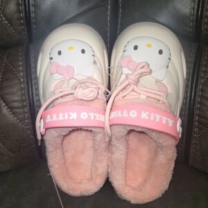 HELLO KITTY CLOG SHOES STOMP LINED SIZE 39-40 inner length is 23cm to 24cm brand